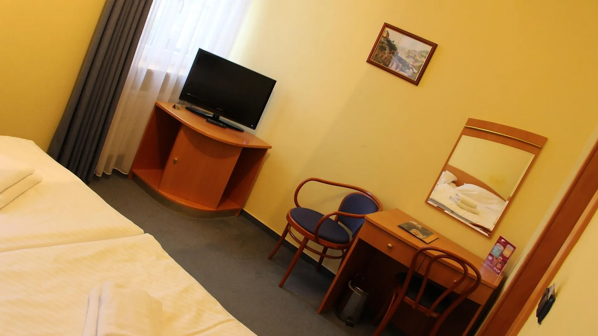 Hotel Ruze Karlovy Vary 4*,  Česká republika